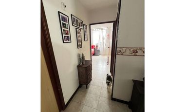 VENTA DE APARTAMENTO BARRIO LAS GRANJAS,PISO 2