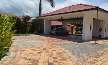 ARRIENDO ESPECTACULAR CASA EN CONJUNTO CERRADO LAS VICTORIAS, IBAGUÉ