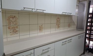 Arriendo depto 78 m2 de 3 drmitorios 1 baño estacionamiento Sta Vctoria con Seminario Providencia