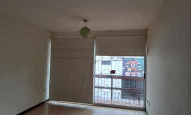 Arriendo depto 78 m2 de 3 drmitorios 1 baño estacionamiento Sta Vctoria con Seminario Providencia