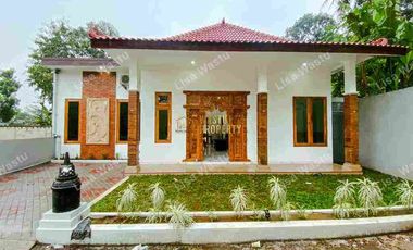 RUMAH CANTIK SHM TANAH LUAS DEKAT AMAN JIWO BOROBUDUR