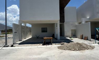 Pre-venta de casa en fraccionamiento san Joaquin, Arteaga