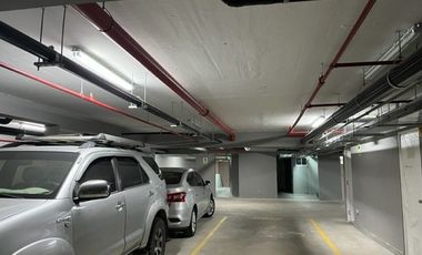 ALQUILER DE DEPARTAMENTO EN SURCO / PRIMER PISO AT: 166 m2