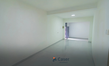 LOCAL COMERCIAL DE 4 PISOS EN VENTA-MESA REDONDA EN JR INAMBARI