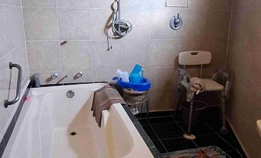 PROPIEDAD EN VENTA PARA NEGOCIO SOBRE AVENIDA