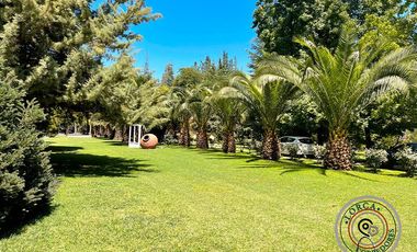 Propiedad y centro de eventos Los Andes en Venta