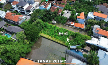 Tanah 261 m2 Kawasan Villa di Semer Kerobokan Bali