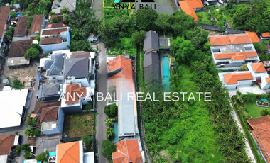 Tanah 261 m2 Kawasan Villa di Semer Kerobokan Bali
