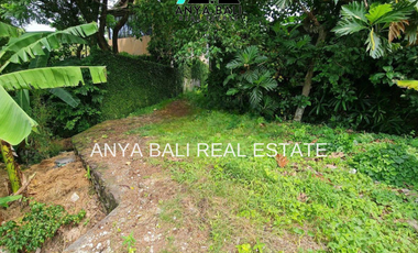 Tanah 261 m2 Kawasan Villa di Semer Kerobokan Bali