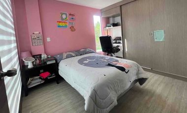 Hermosa casa en urbanización (Ricaurte) OPORTUNIDAD