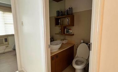 Interiored 3 Bedroom Unit in Penhurst Parkplace Condominium, BGC Taguig