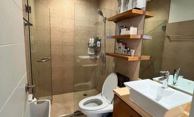 Interiored 3 Bedroom Unit in Penhurst Parkplace Condominium, BGC Taguig