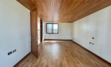 House and Lot for lease in Mckinley West Village Taguig near BGC