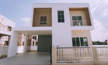 [FOR SALE] Modern 2-Storey Detached House – “Baan Thanaporn Ville, San Sai” ✨ Pre-sale launch for a limited time only!