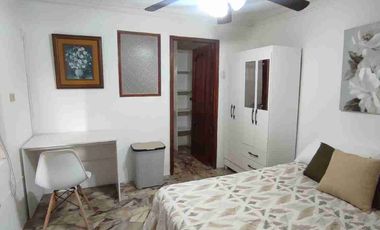 Alquilo suite amoblada
