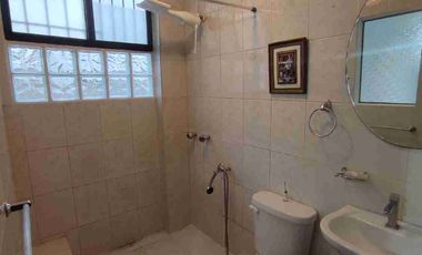 Alquilo suite amoblada