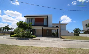 HOUSE FOR SALE IN CAVITE