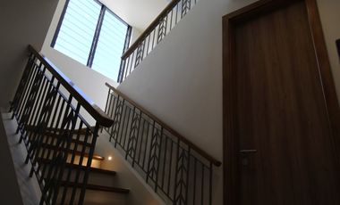 HOUSE AND LOT FOR SALE IN MUNTILUPA