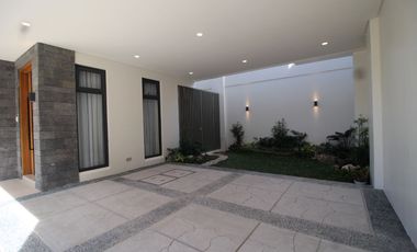 HOUSE AND LOT FOR SALE IN MUNTILUPA