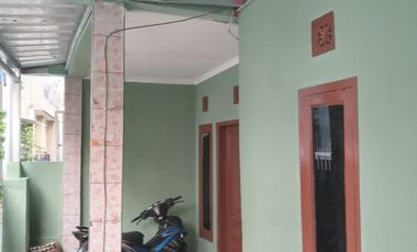 Rumah 2 Lt Type 56 LT 70 M2  Masuk Gang, Permata Cimahi, Ngamprah, Bandung Barat