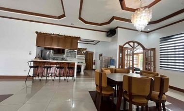 6 bedrooms Villa House for RENT! Located in a secured subdivision in Angeles city Pampanga!