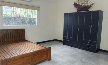 2 Bedrooms Semi Furnished House in Daro