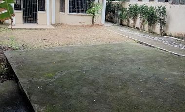 2 Bedrooms Semi Furnished House in Daro