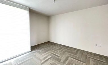 Casa nueva en tres niveles, con amenidades, seguridad, cerca de medios de transporte