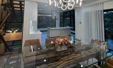 Overlooking House and Lot in Sun Valley Antipolo
