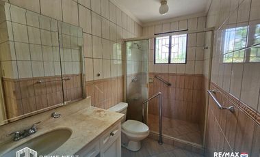 FOR LEASE: 4-Bedroom Townhouse / Duplex in San Lorenzo Village, Makati City