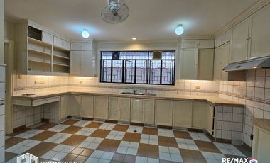 FOR LEASE: 4-Bedroom Townhouse / Duplex in San Lorenzo Village, Makati City