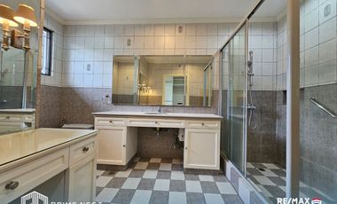 FOR LEASE: 4-Bedroom Townhouse / Duplex in San Lorenzo Village, Makati City