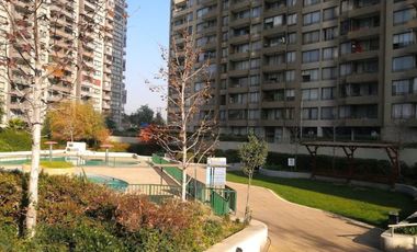 DEPARTAMENTO, MACUL CON VESPUCIO, 2 DORMITORIOS, 2 BAÑOS, TERRAZA, ESTACIONAMIENTO, BODEGA, PISCINAS, JARDINES, AZOTEA CON QUINCHO, METRO