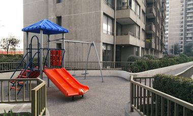 DEPARTAMENTO, MACUL CON VESPUCIO, 2 DORMITORIOS, 2 BAÑOS, TERRAZA, ESTACIONAMIENTO, BODEGA, PISCINAS, JARDINES, AZOTEA CON QUINCHO, METRO