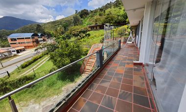 VENDO CASA-HOTEL EN COPACABANA AUTOPISTA MEDELLIN BOGOTA