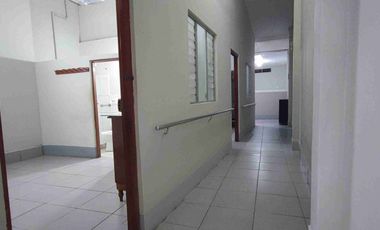 En Venta está Casa bien ubicada a unos pasos de la Plaza Sargento Lores a 5 min de la Plaza de Armas de Iquitos