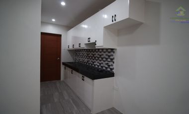 HOUSE FOR SALE IN PARANAQUE
