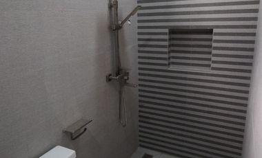 HOUSE FOR SALE IN PARANAQUE
