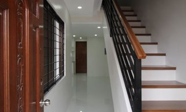 FOR SALE 3 STOREY HOUSE AND LOT IN PARANAQUE
