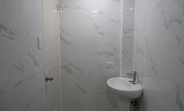 FOR SALE 3 STOREY HOUSE AND LOT IN PARANAQUE