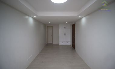 FOR SALE 3 STOREY HOUSE AND LOT IN PARANAQUE