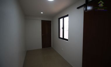 FOR SALE 3 STOREY HOUSE AND LOT IN PARANAQUE