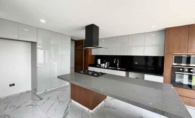 Moderna casa en venta, en Gran Reserva lomas de Angelópolis
