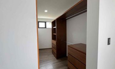 Moderna casa en venta, en Gran Reserva lomas de Angelópolis