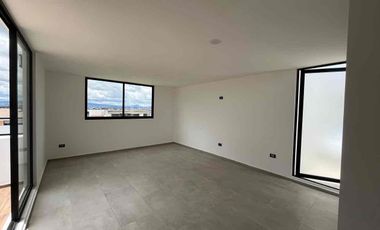 Moderna casa en venta, en Gran Reserva lomas de Angelópolis