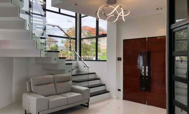 Fully-furnished Two-storey Corner House for Rent in South Forbes Villas Silang / Sta. Rosa / Nuvali area