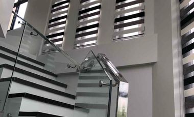 Fully-furnished Two-storey Corner House for Rent in South Forbes Villas Silang / Sta. Rosa / Nuvali area