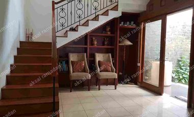 Rumah 2 Lantai Komplek Ujungberung Indah Dekat Ubertos Kota Bandung