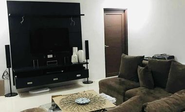 *Elegant Modern Home