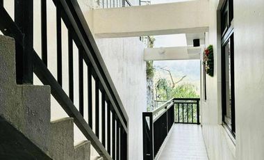 *Elegant Modern Home